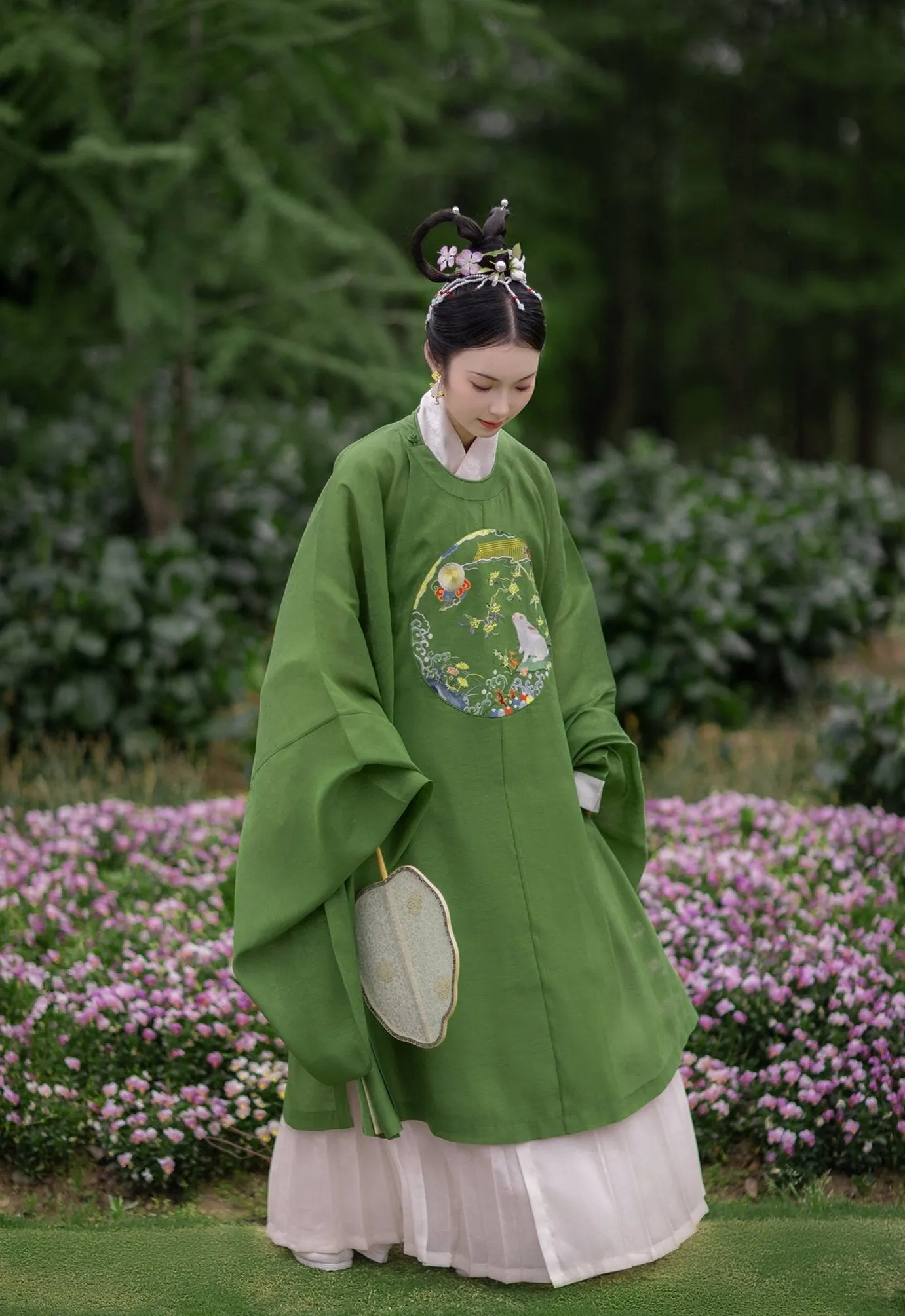 Wang Yue 望月 Moongazing Rabbit Late Middle Ming Yuanling Changshan Round Collar Long Shirt